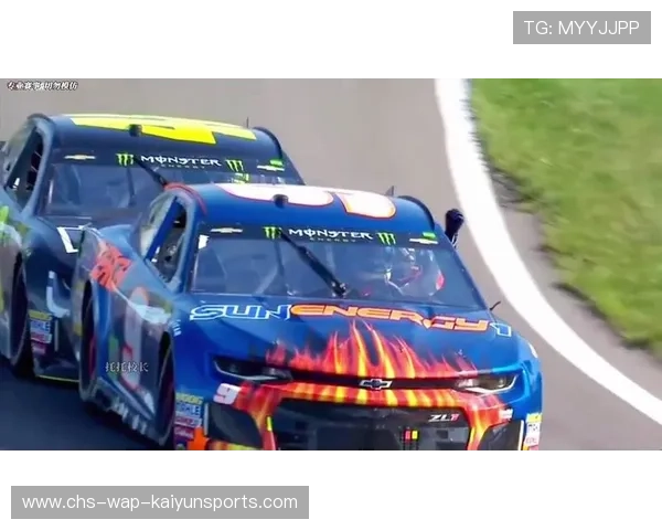 赛车安全车阶段竟上演抢位，赛场风云再起